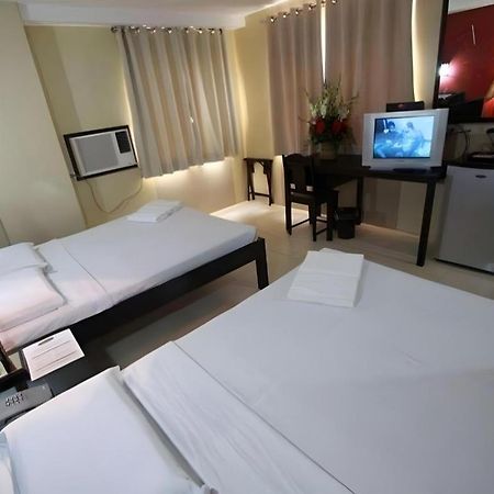 Sampaguita Suites Plaza Garcia Cebu Exterior photo