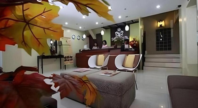 Sampaguita Suites Plaza Garcia Cebu Exterior photo